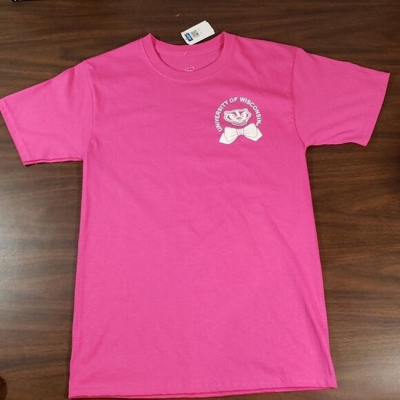 NEW University of Wisconsin Badgers T-Shirt Bucky Small Pink - Picture 2 of 6